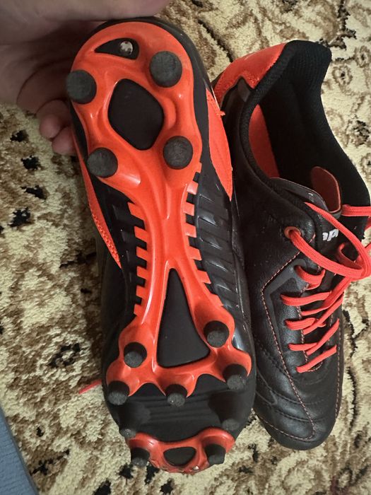 Бутсы футбольные