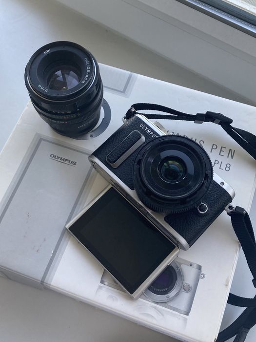 Продам Olympus с двумя объективами
