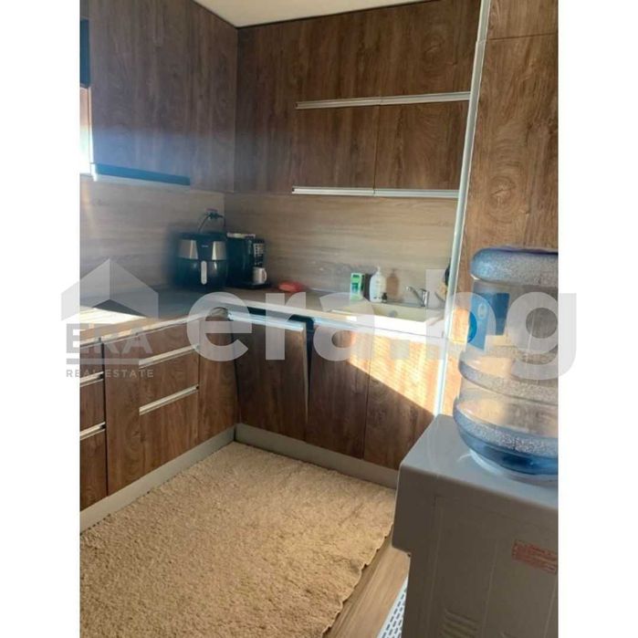 Двуетажна обзаведена къща в гр. Суворово