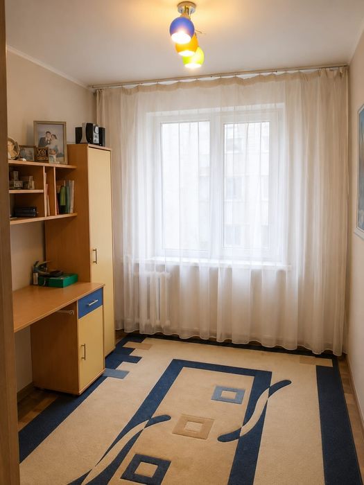3 ком квартира на школьнике