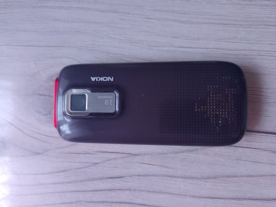 Продам Nokia 5130