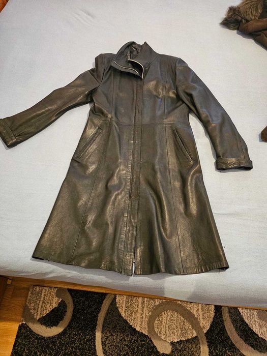 Geacă de piele culoare maro si neagră