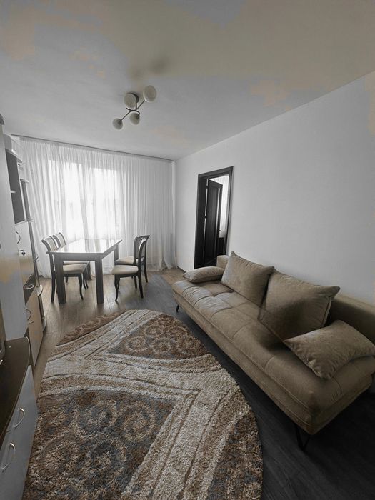 Închiriez apartament 2 camere pozitie centrala cu 2 camere mobilat și utilat