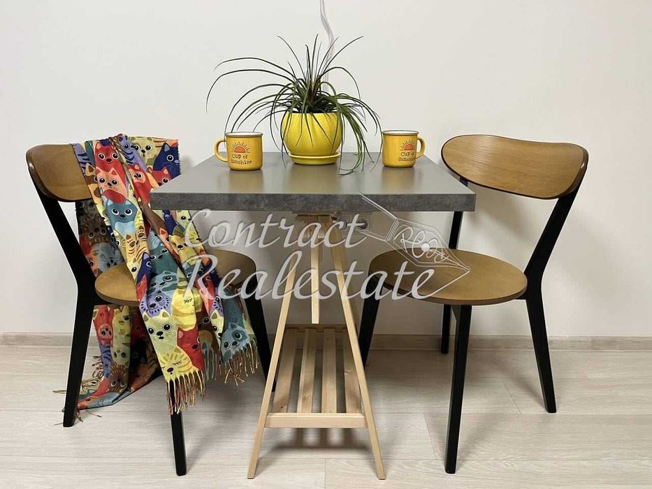 Страхотно Студио Червен площад до Медицински Университет ! Интернет и телевизия !