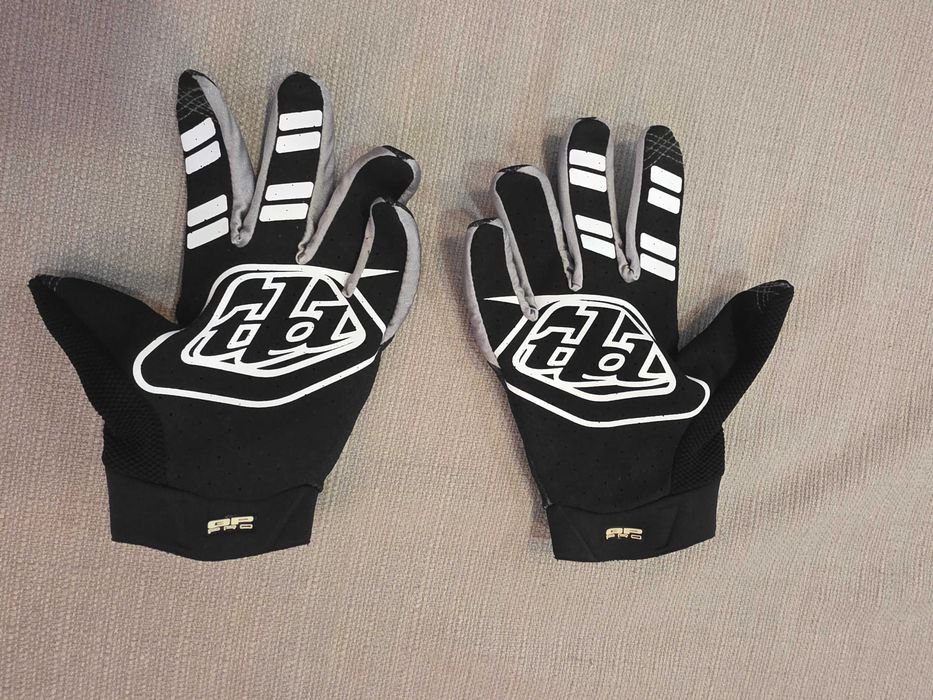 Troy Lee Design`s GP Air Pro manusi mtb - marime L