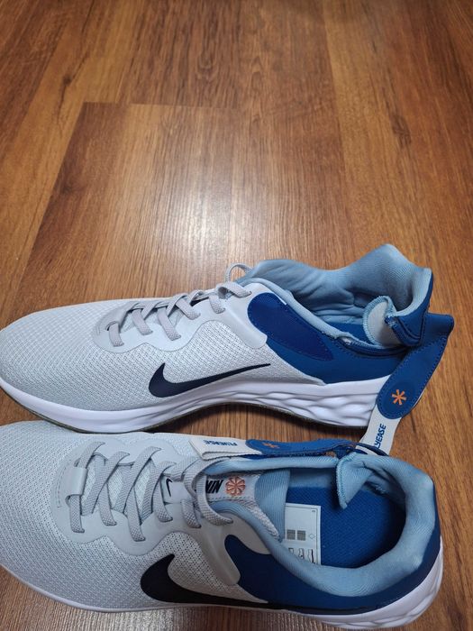 Маратонки Nike, чисто нови