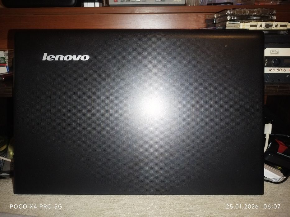 Ноутбук Леново..