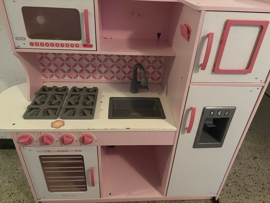 Дървена детска кухня Melissa and Doug Chef's Kitchen Cupcake