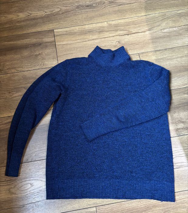 Дамски зимни пуловери