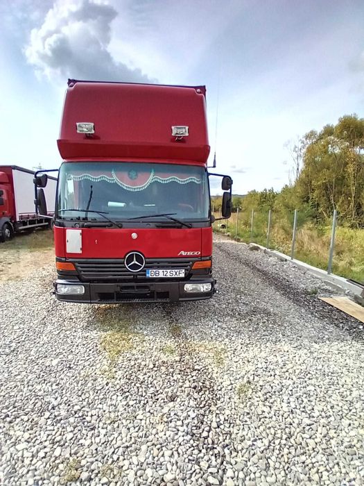 Vând ansamblu Mercedes Atego