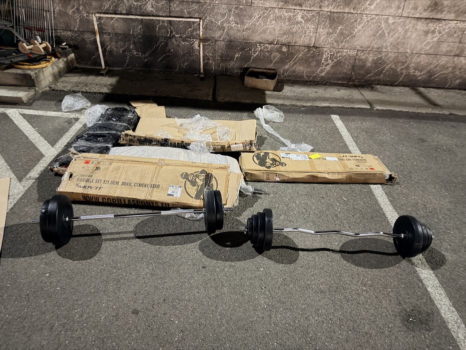 Bara haltera dreapta+Bara z+ discuri greutate totala 65 kg, pret promo 400 lei