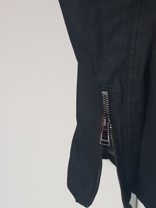 Панталони чисто нови