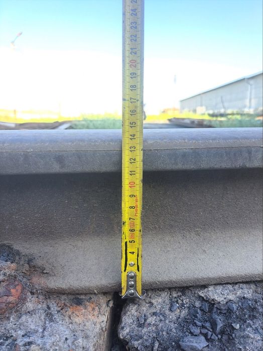 Рельс Р43 с деревяными шпалами 884 метра