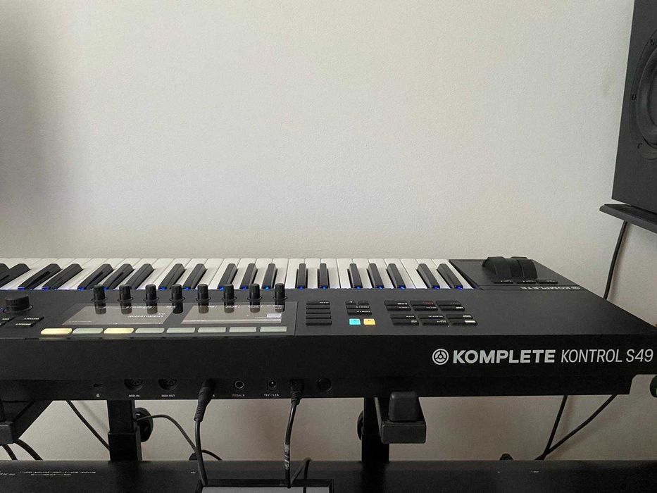 Clapă MIDI Native Instruments Komplete Kontrol S49 MKII