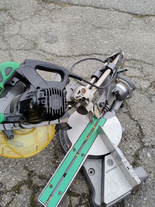 Hitachi циркуляр/пендула