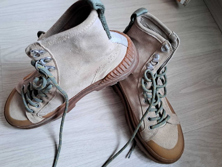 Нови боти/туристичесси естествен велур Зара