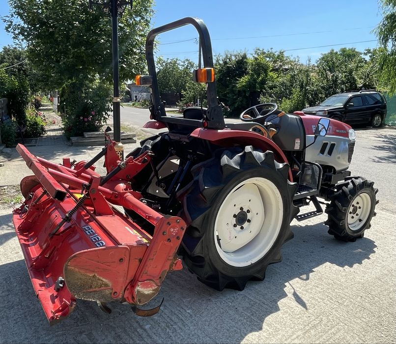 Tractor japonez Yanmar EG 227 4x4 freza de sol