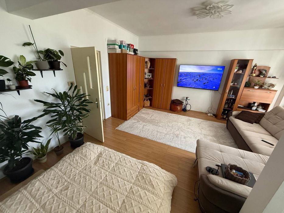Ofer spre vanzare Apartament cu o Camera / Studio in zona Centrala Etaj 1