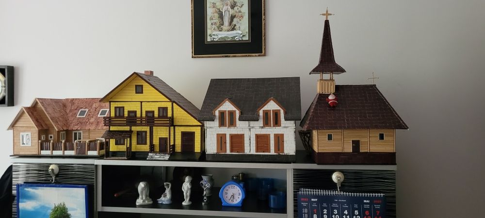 Machete căsuțe făcute manual