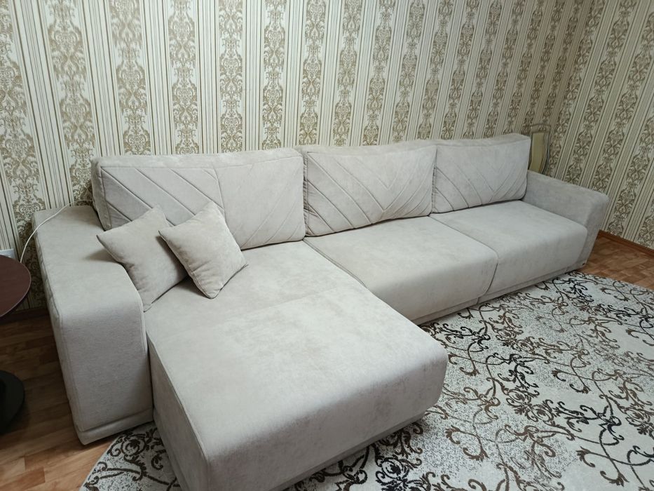Продам большой диван