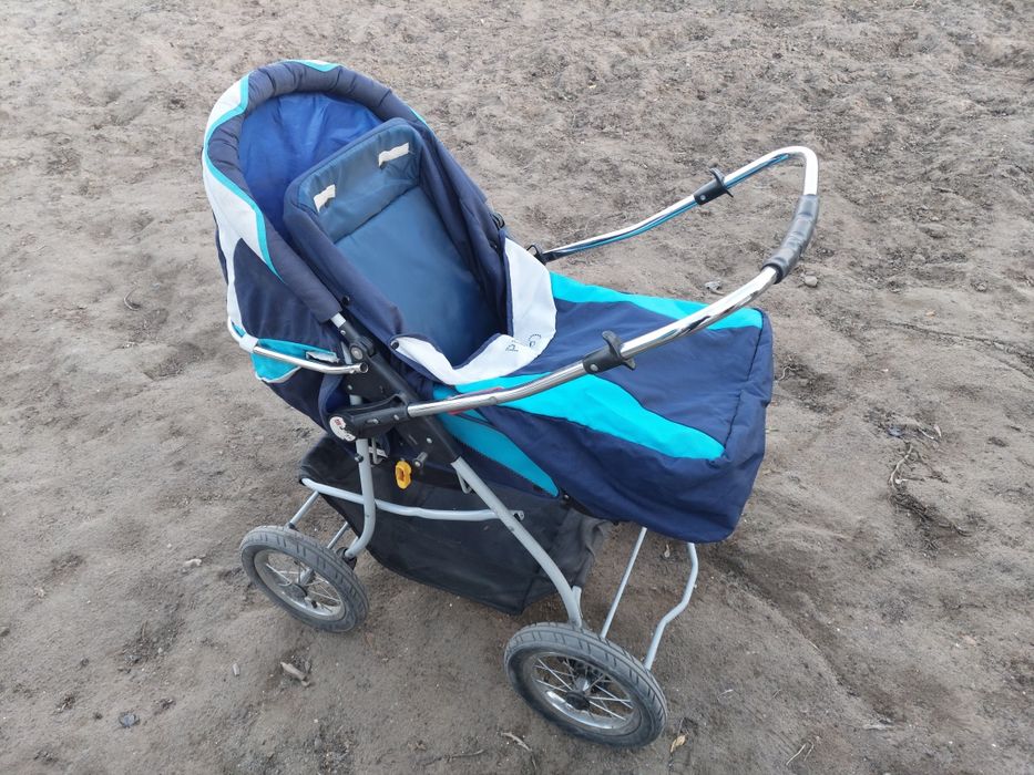 Продам детскую коляску.