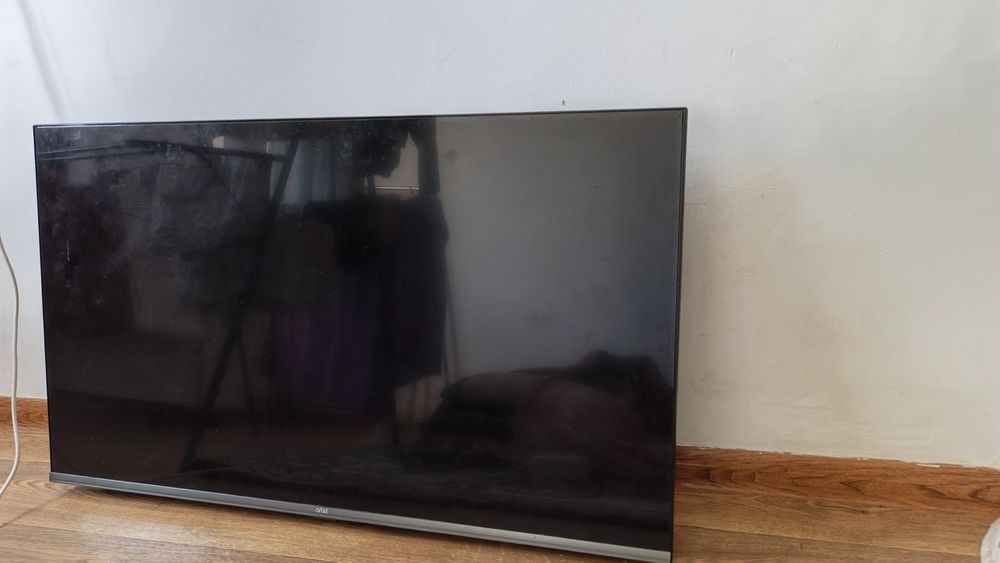 Artel televizor 43