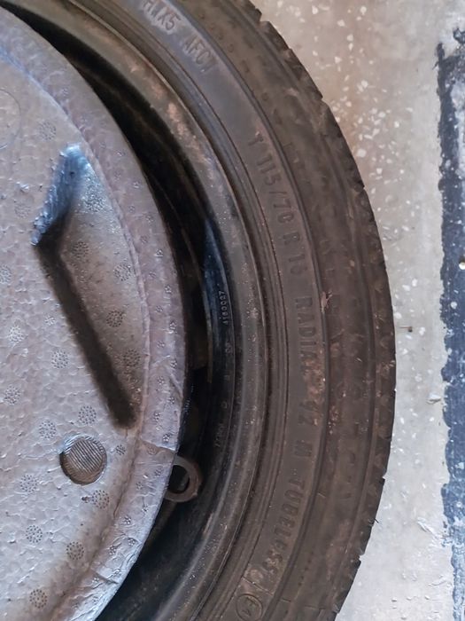 Roată de rezervă îngustă