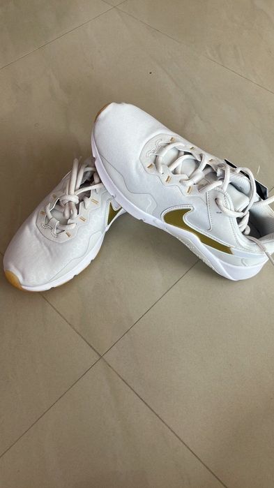 Оригинални маратонки NIKE