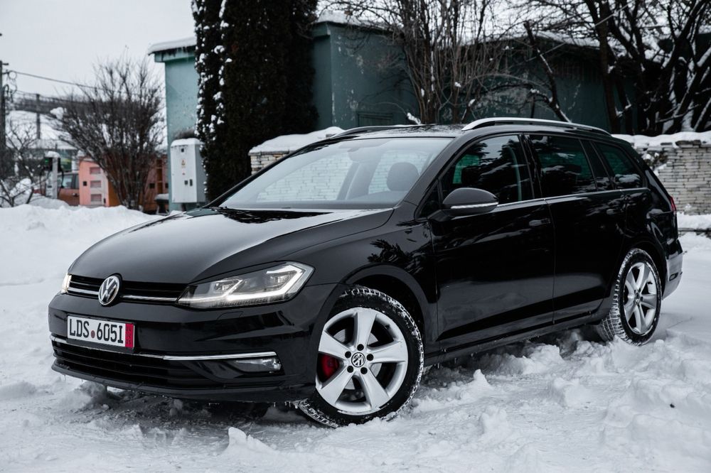 Volskwagen golf 7 /Anul 2017 2.0 diesel/faruri matrix /distronic