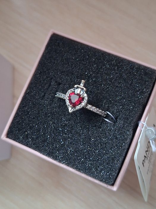 Кольцо злая королева Pandora