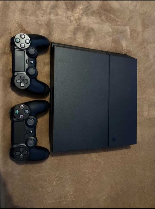 PS4, 2 Controllere+ Joc Ea Sports Fc 25