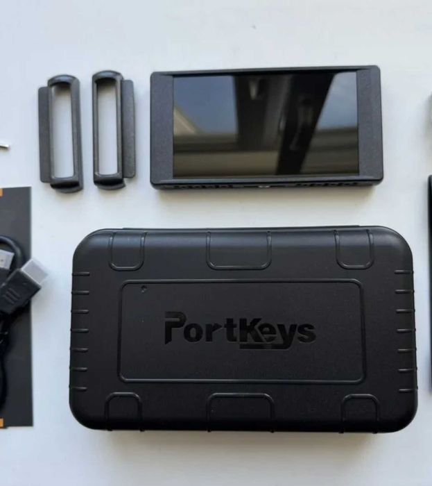 Накамерный монитор Portkeys pt6
