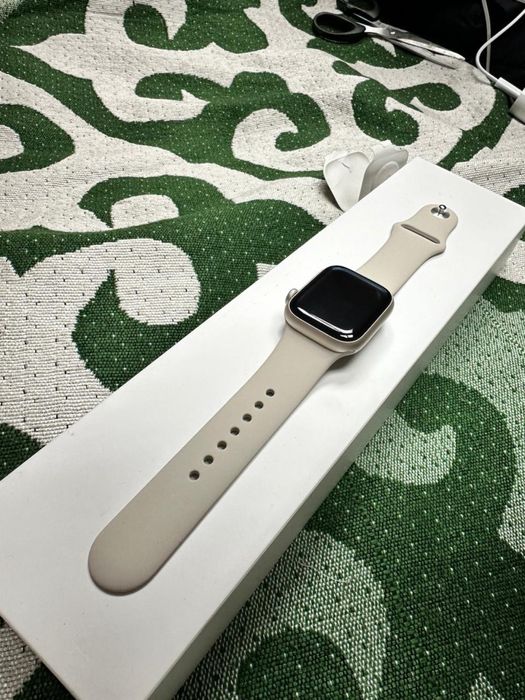 Apple watch 8 (41mm)