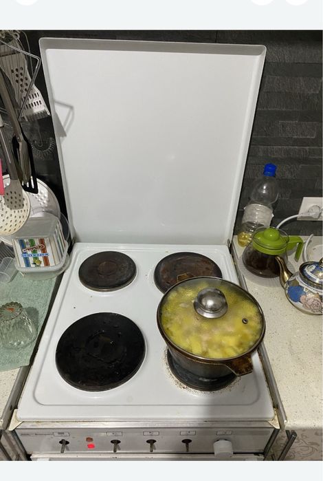 Продам электро плиту