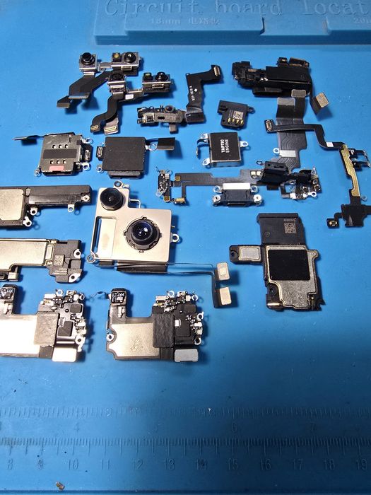 Redmi note 14 pro plus  i iphone 13 pro