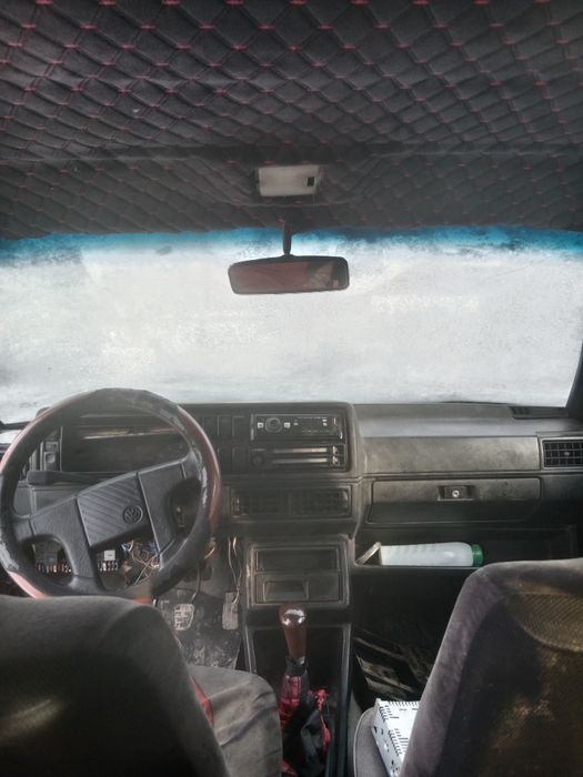 Джетта 1.8 объем