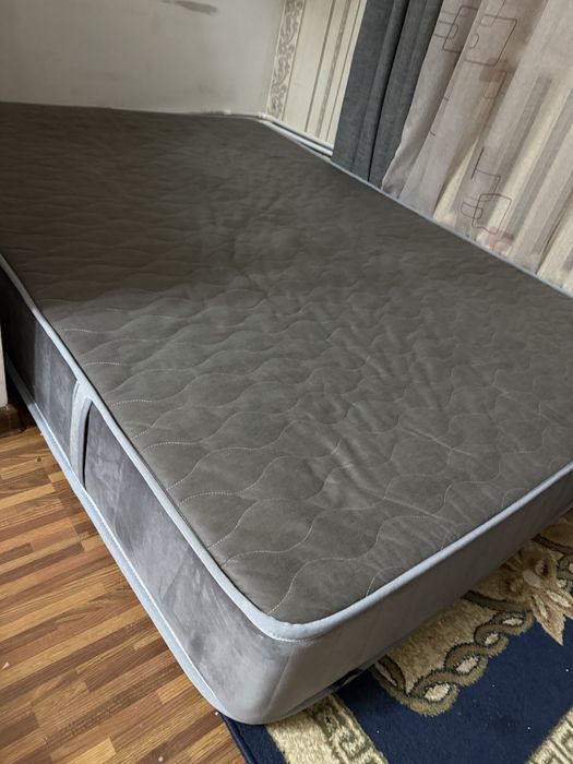 Продам матрас Rich House 140x200 в идеальном состоянии