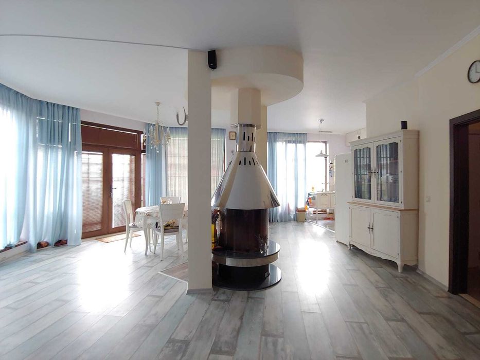 Продава се Къща в с. Кошарица, Област Бургас - 208 кв.м за 1419 €/кв.м - Снимка #9