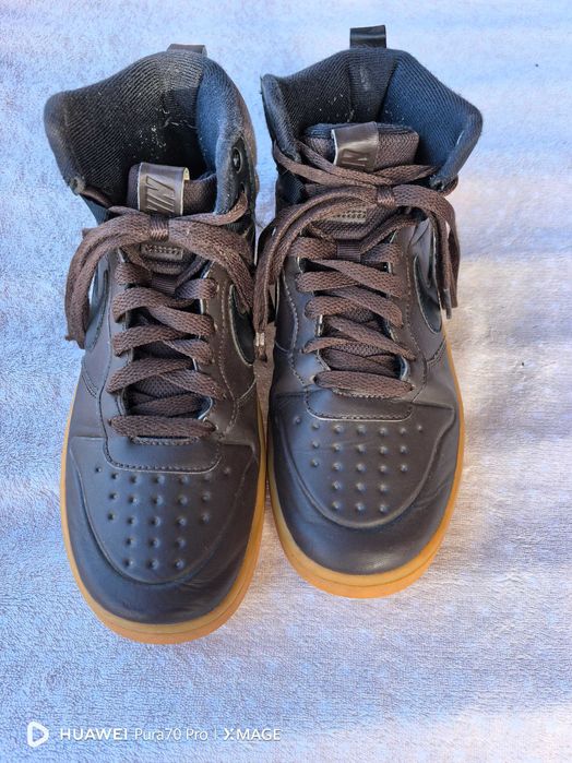 Кецове nike за момче номер 37,5 стелка 23,5см. В перфектно състояние