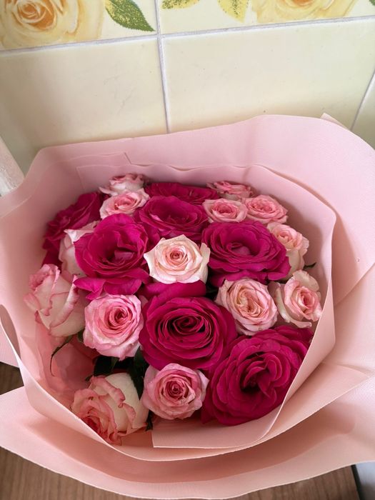 Роза гүл сатылады