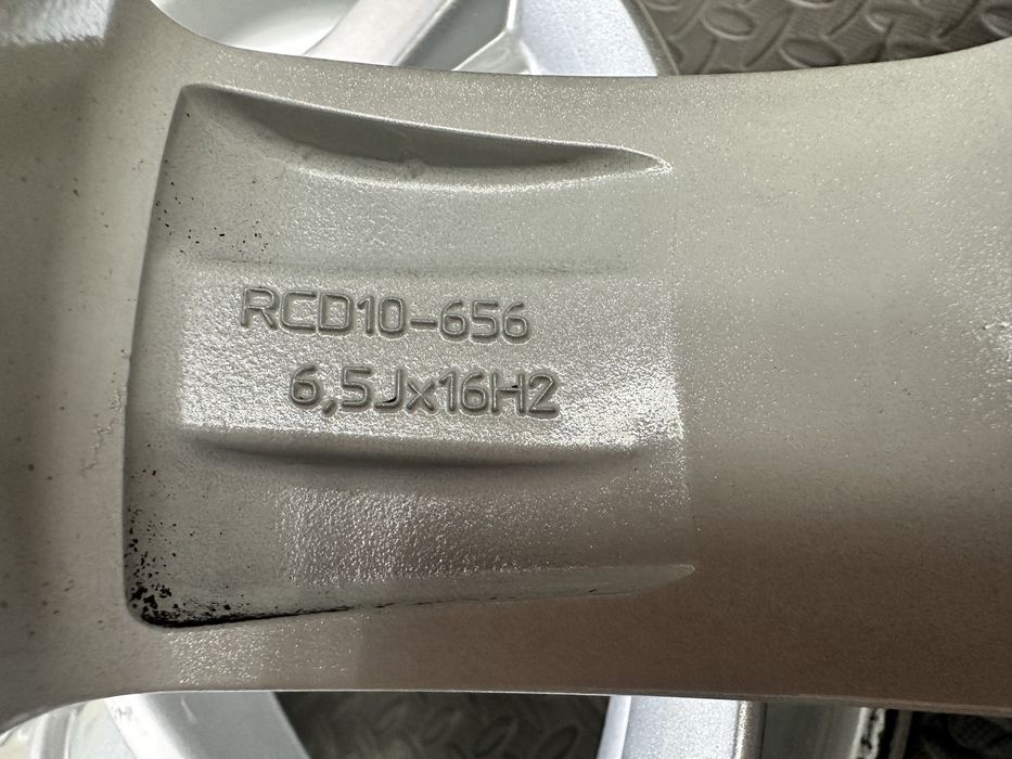 16-цола 5х114.3 - Nissan - Juke - Qashqai - X Trail - (Dacia-Renault)