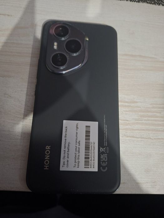 Honor 400 pro перфектен с гаранция