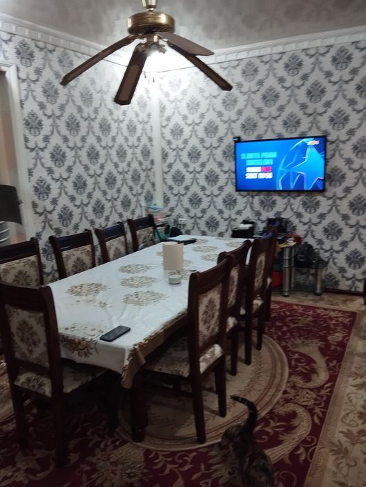 Продается дом в Яшнобадском р-не 4 сотки земли.