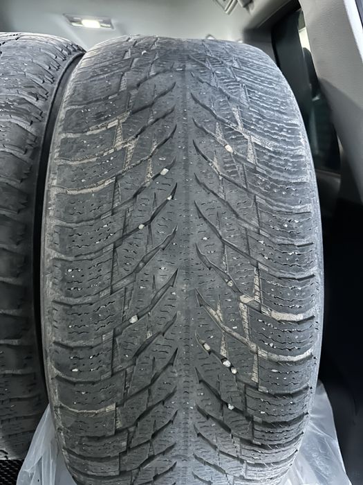 Продам резину 285/50/20