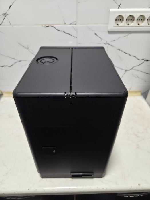 Espressor Automat Philips EP3550 Aparat cu Cafea Boabe Saeco Minuto