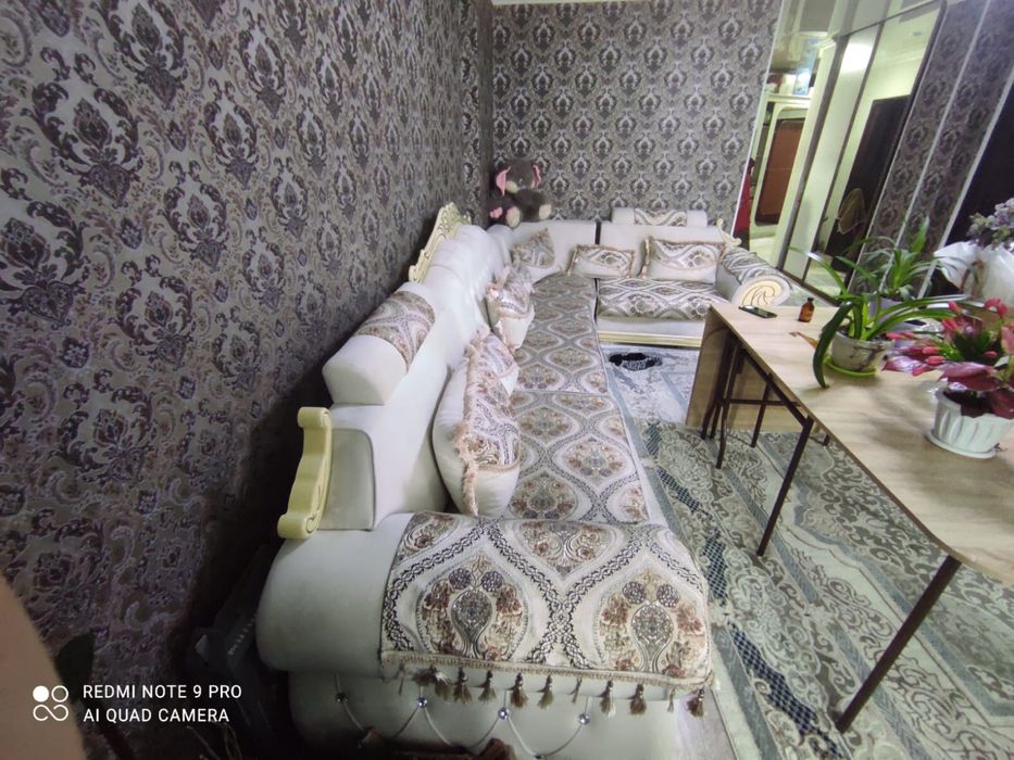 Диван угловой Софа качество классно продем срочно