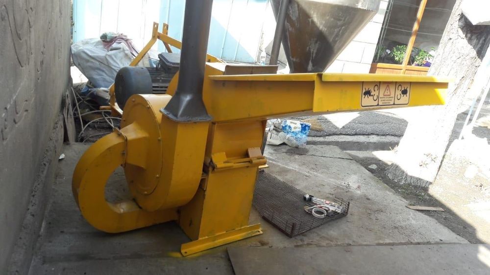 Кормоизмельчитель Дробилка