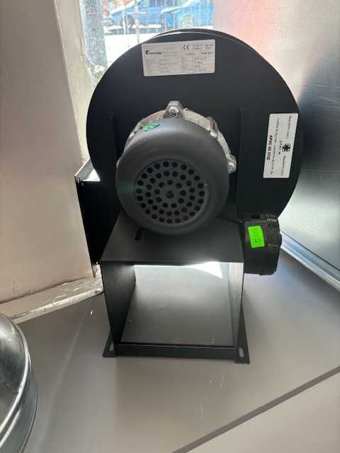 Вентилатори и вентилационна техника. Центробежен вентилатор за кухня