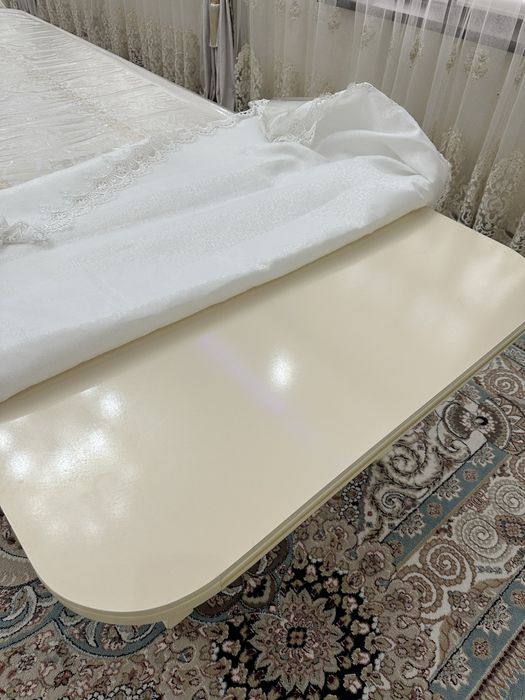 Стол в хорошем состояний