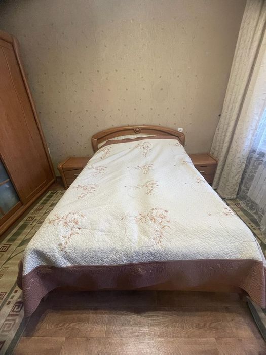 Спальный гарнитур б/у